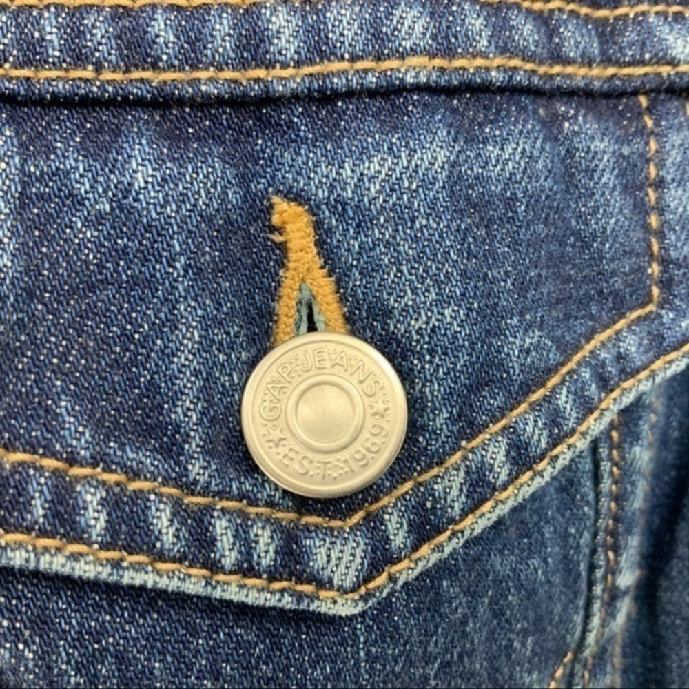 Gap Button Front Denim Jacket Large - image 4